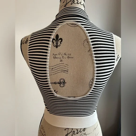 Bebe P/S crop top white and black striped sleeveless top cut out back mock neck - Picture 2 of 5